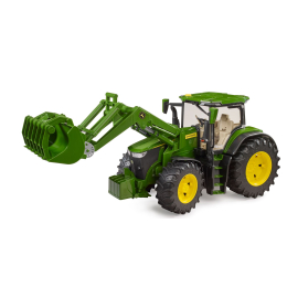 John Deere 7R 350 con caricatore frontale e rimorchio