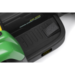 Trattore John Deere Farm Power con rimorchio