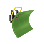 Vista frontal lateral de un accesorio quitanieves de juguete infantil de John Deere de color verde, con una empuñadura amarilla y el logotipo de "Snow Master".