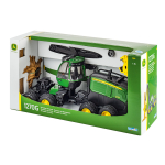 Vista frontal lateral de un modelo a escala de una cosechadora John Deere 1270G verde y negra, con ruedas amarillas y un tronco de árbol, expuesta en su embalaje.